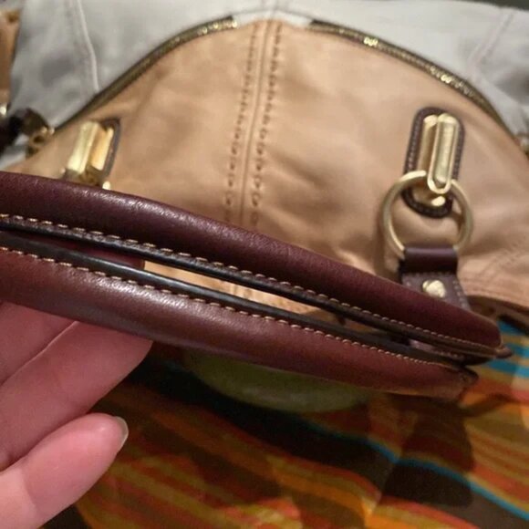 B Makowsky Cream/Brown/Caramel Smooth Leather Large Tote Shoulder Bag EUC - Picture 8 of 17